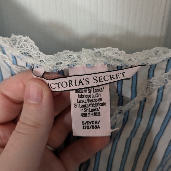 Vintage 90s Victoria's Secret Lace Trim Blue‎ and White Striped Slip Top Size S - Picture 2 of 6